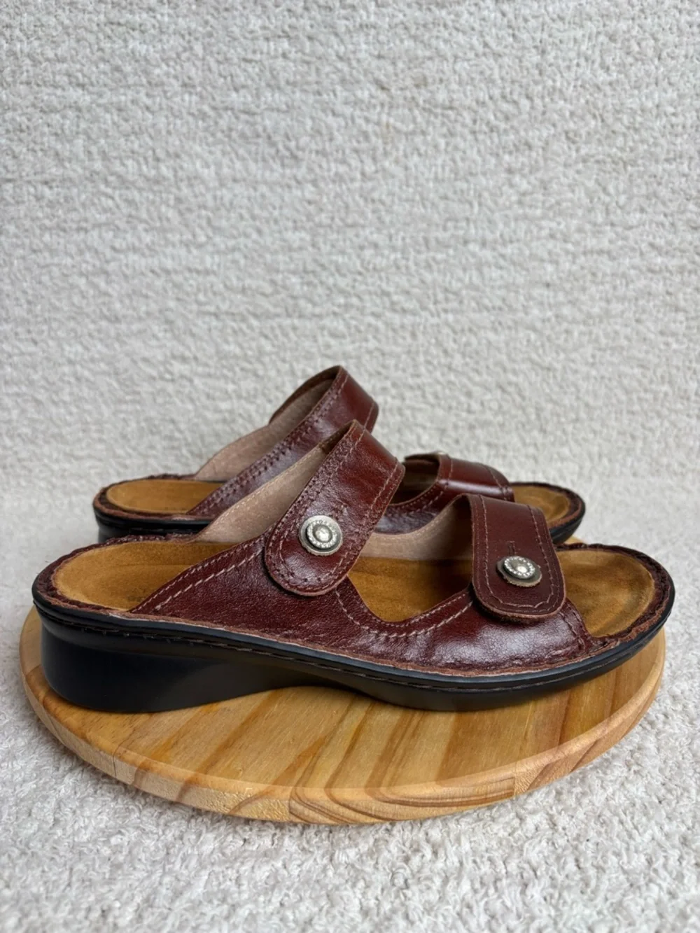 Naot Sandals Womens 7 Brown Sitar Two Strap Slip On Comfort Leather Casual